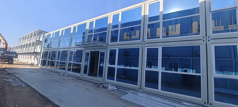 Industrial project management offices built using prefabricated steel modules