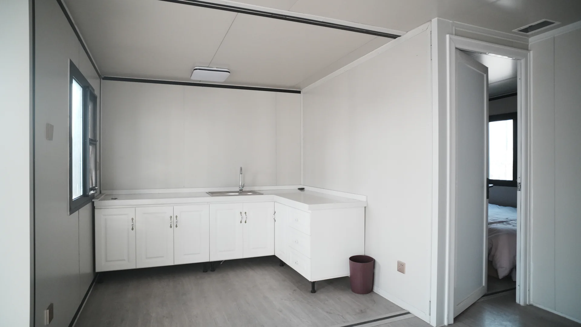 Clean kitchenette and welfare area inside a modular project building
